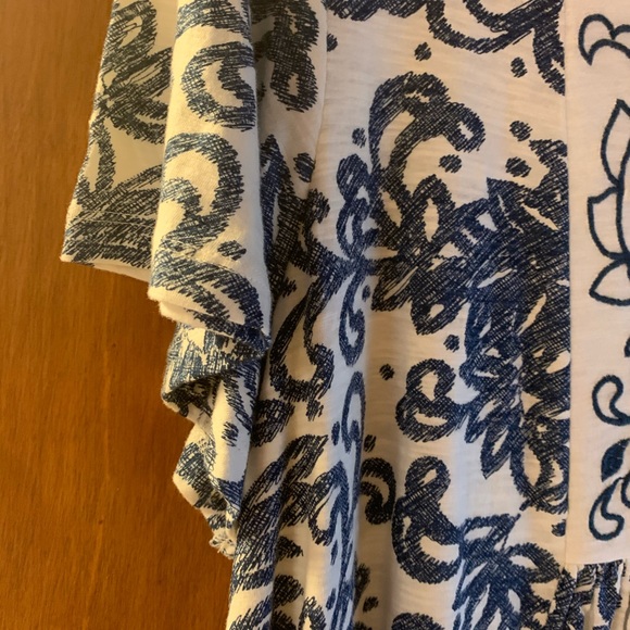 Women’s top - Picture 4 of 6